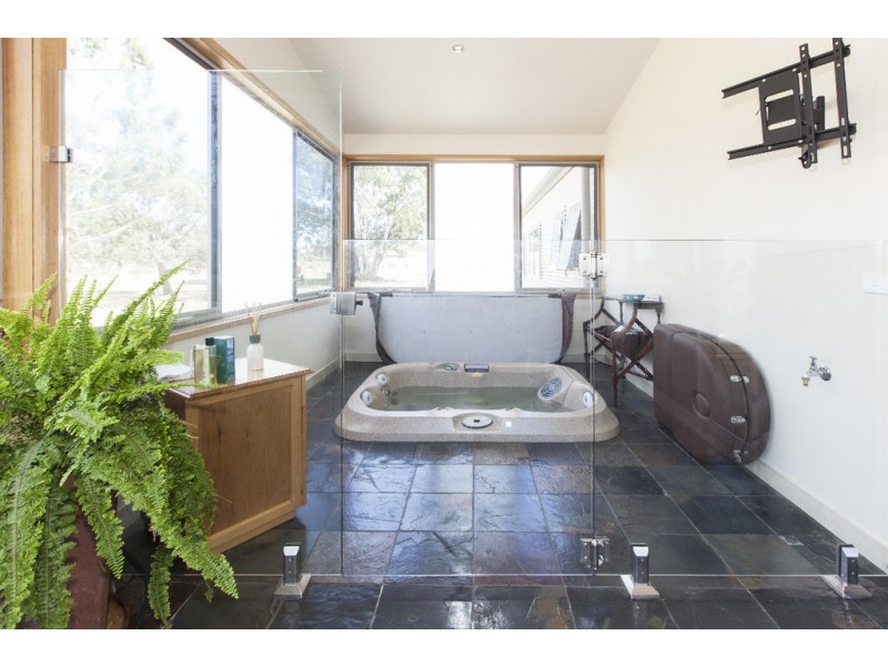 74 Tatyoon Road, Ararat VIC 3377