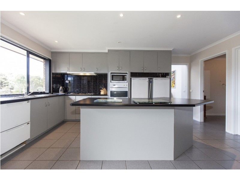 74 Tatyoon Road, Ararat VIC 3377