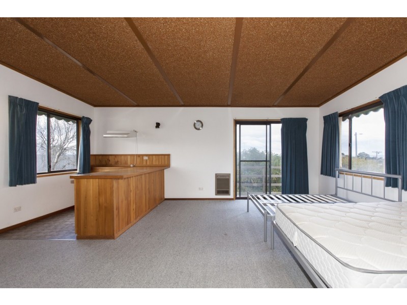 21 Ford Street, Ararat VIC 3377