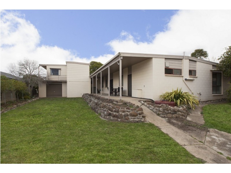 21 Ford Street, Ararat VIC 3377