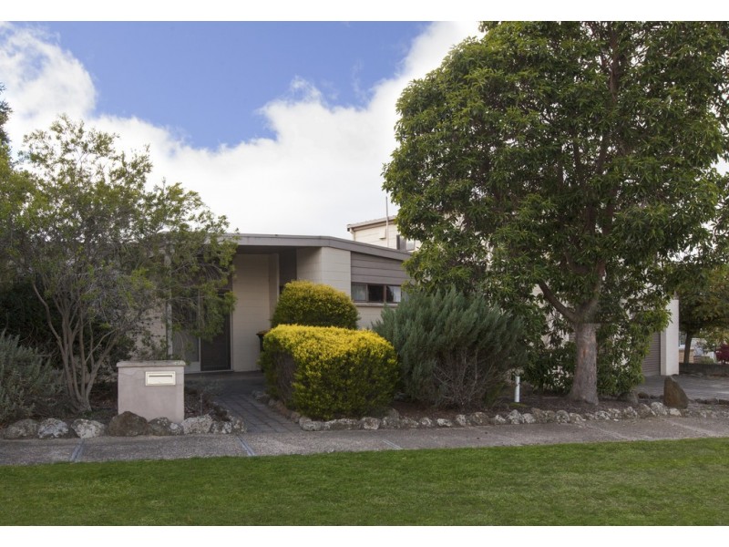 21 Ford Street, Ararat VIC 3377