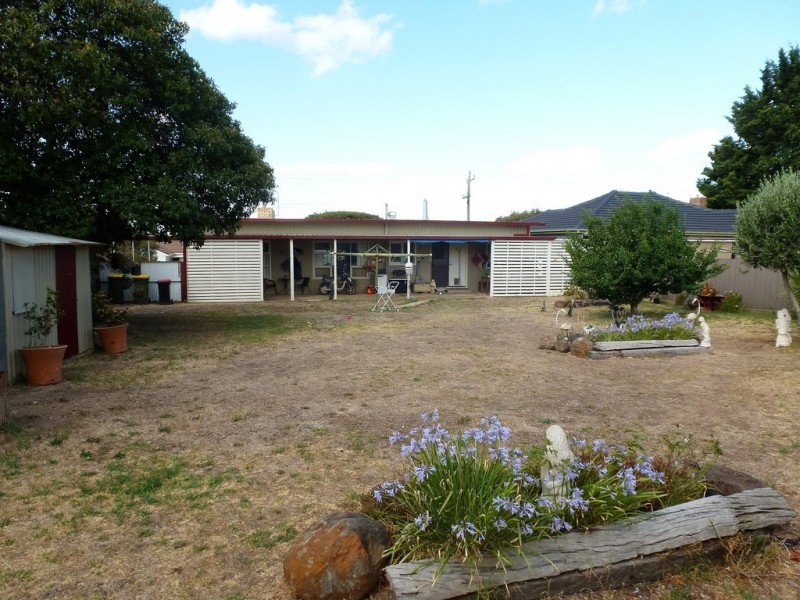 53 Banfield Street, Ararat VIC 3377