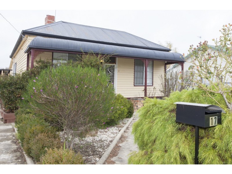 17 Elizabeth Street, Ararat VIC 3377