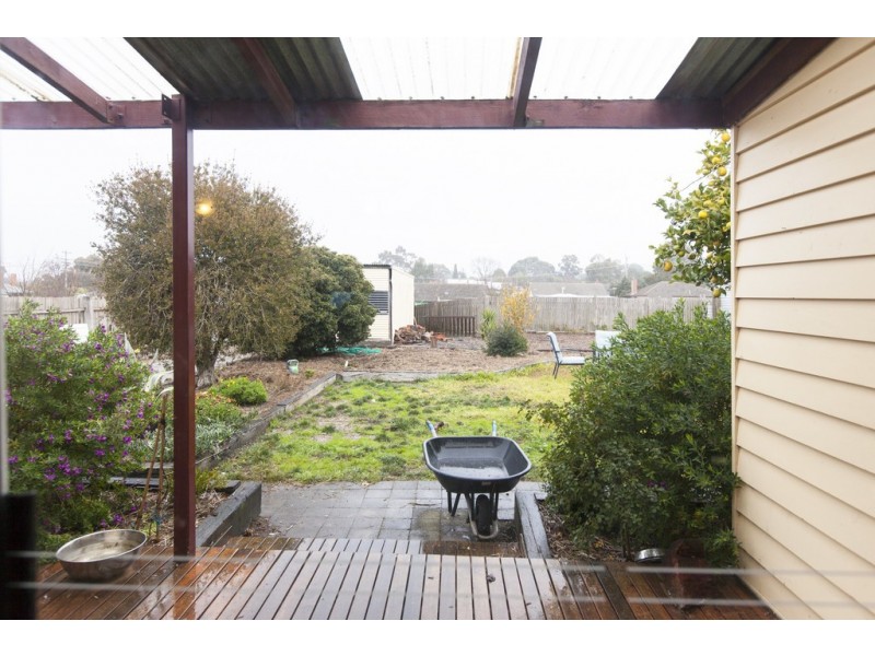 17 Elizabeth Street, Ararat VIC 3377