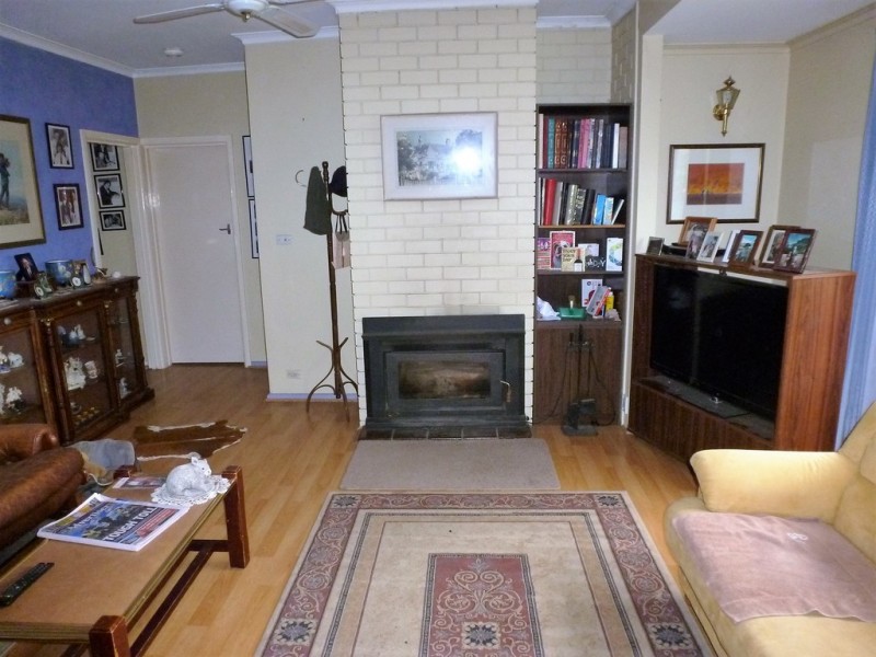 38 McGibbony Street, Ararat VIC 3377