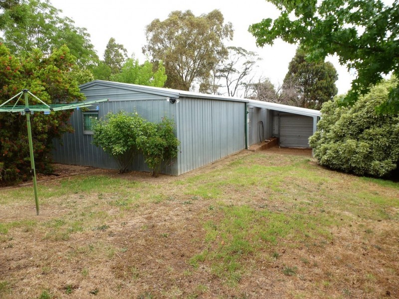 38 McGibbony Street, Ararat VIC 3377