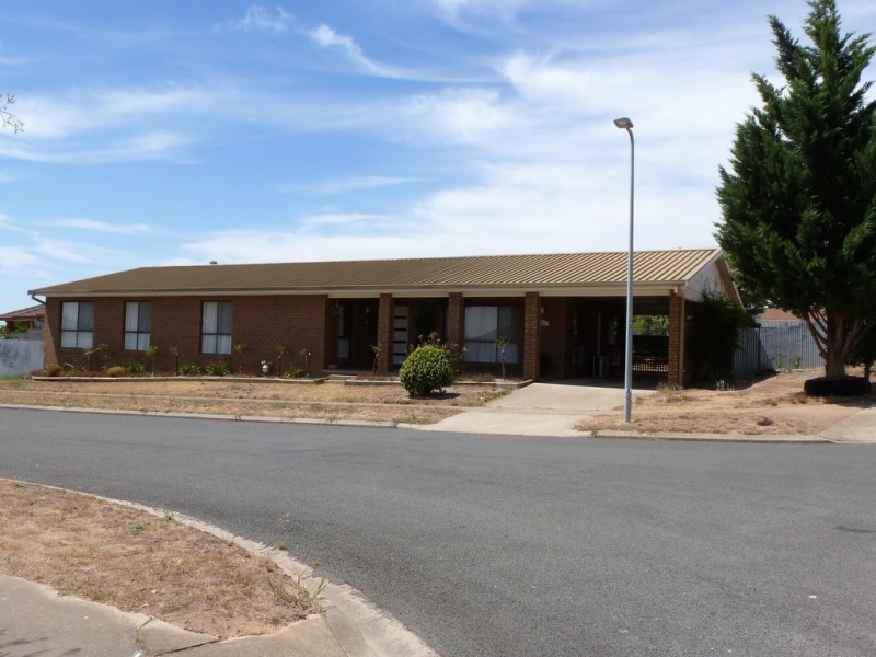 2-4 Lobelia Drive, Ararat VIC 3377