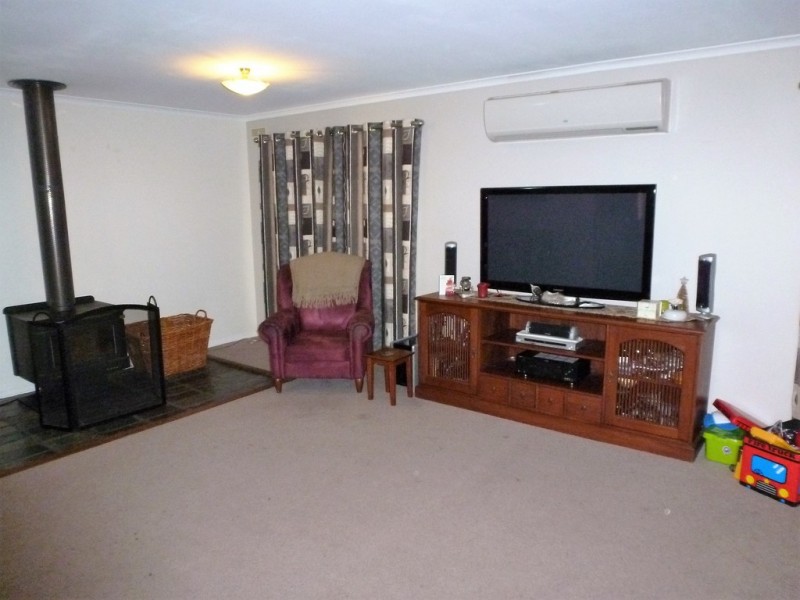 2-4 Lobelia Drive, Ararat VIC 3377