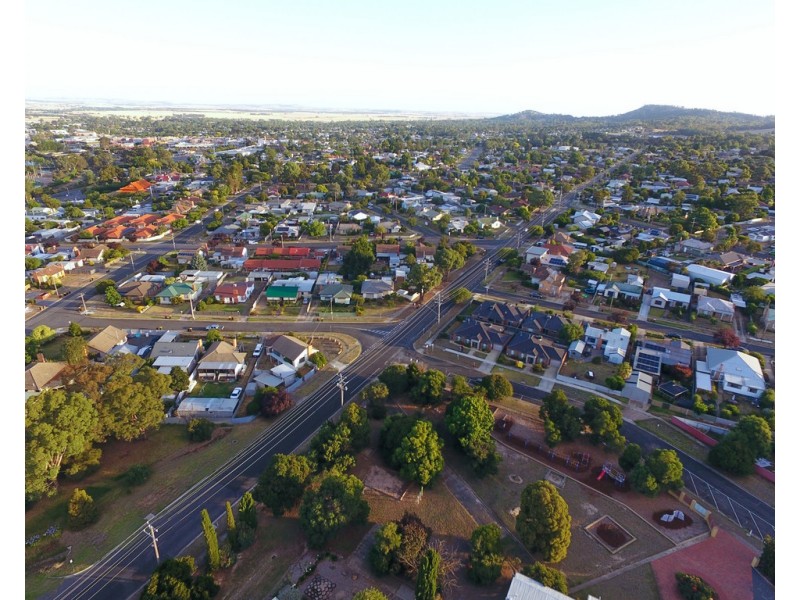 2A Kneebone Street, Ararat VIC 3377