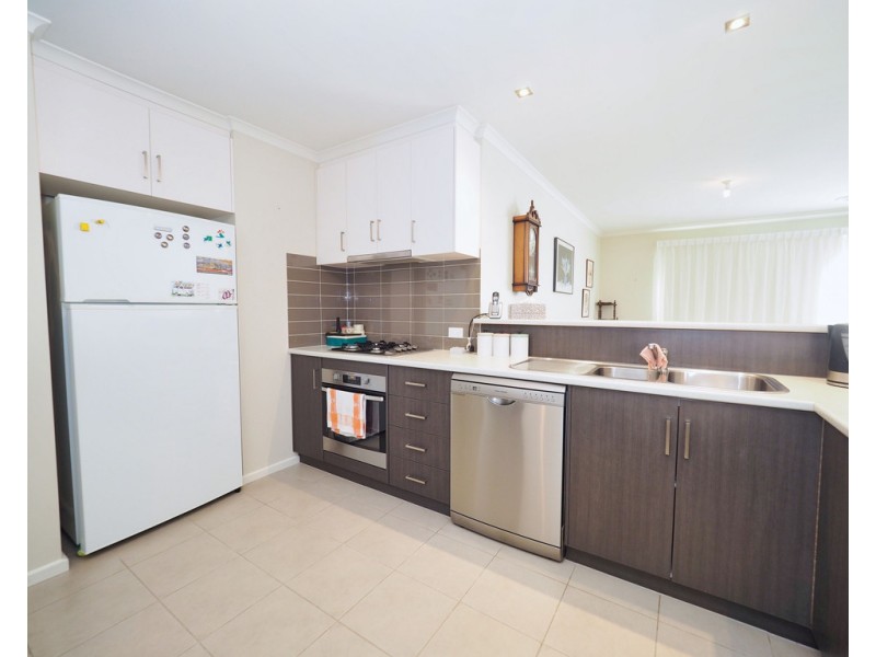 2A Kneebone Street, Ararat VIC 3377