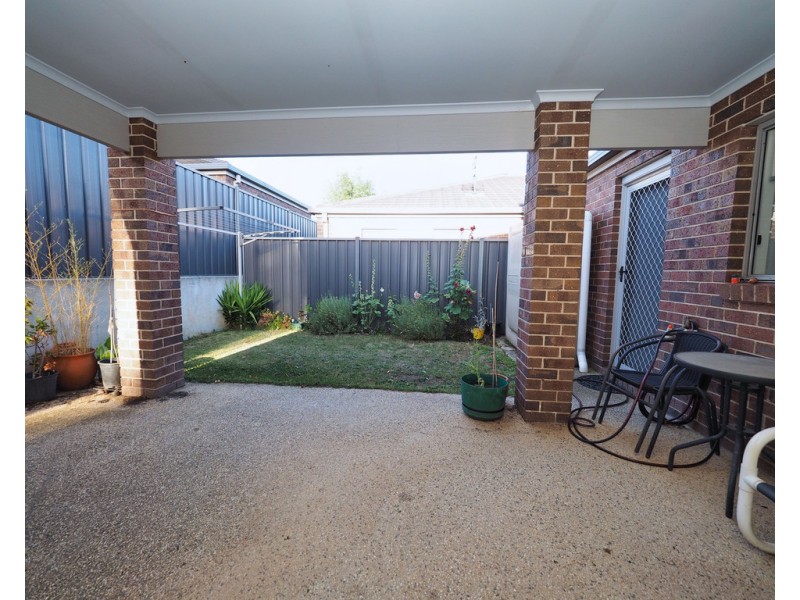 2A Kneebone Street, Ararat VIC 3377