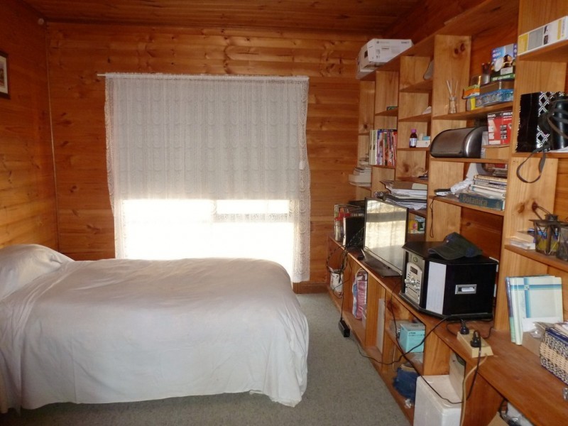 27 Efour Road, Raglan VIC 3373