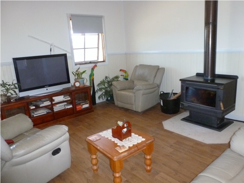 27 Efour Road, Raglan VIC 3373