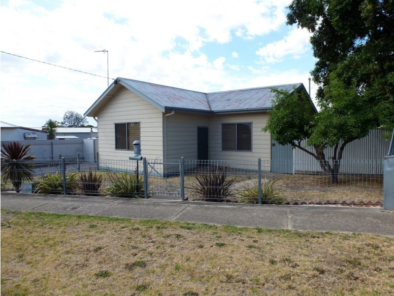 1 Elizabeth Street, Ararat VIC 3377