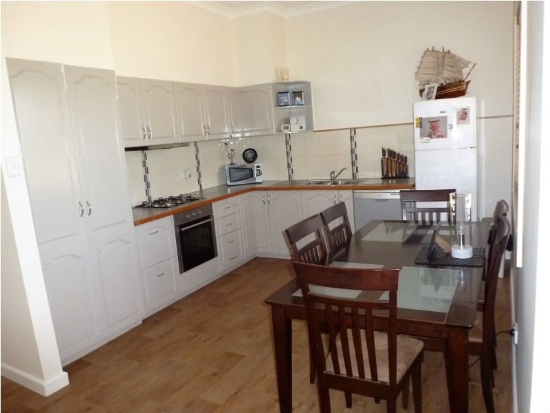 1 Elizabeth Street, Ararat VIC 3377