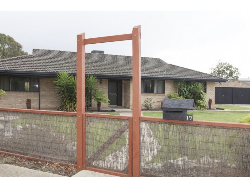 17 Kneebone Street, Ararat VIC 3377