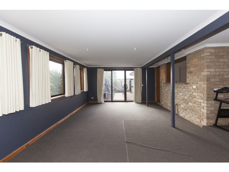 17 Kneebone Street, Ararat VIC 3377