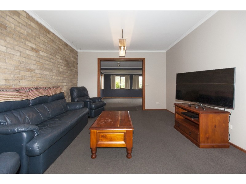 17 Kneebone Street, Ararat VIC 3377
