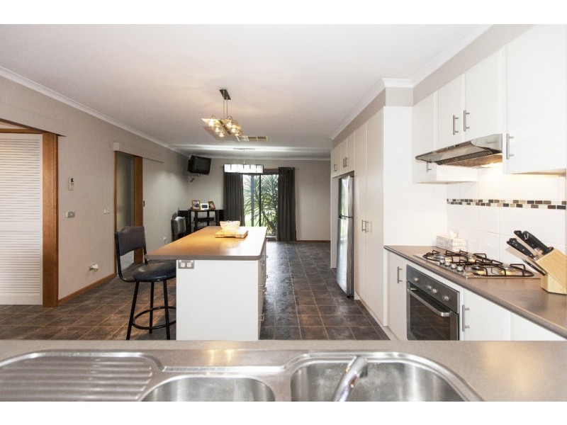 17 Kneebone Street, Ararat VIC 3377