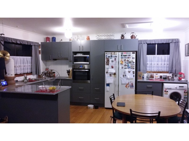 5 Best Street, Ararat VIC 3377