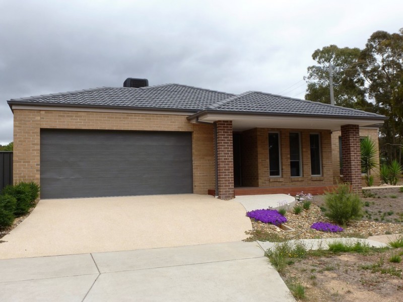 83 Banfield Street, Ararat VIC 3377