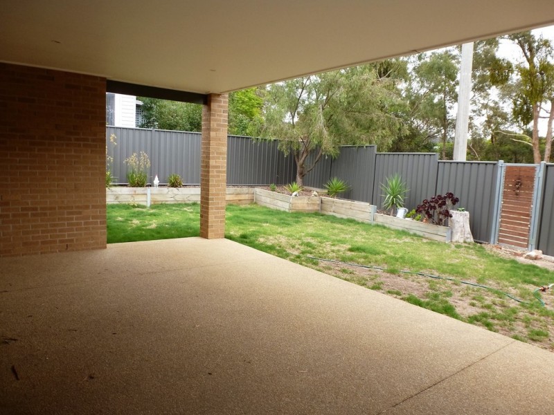 83 Banfield Street, Ararat VIC 3377