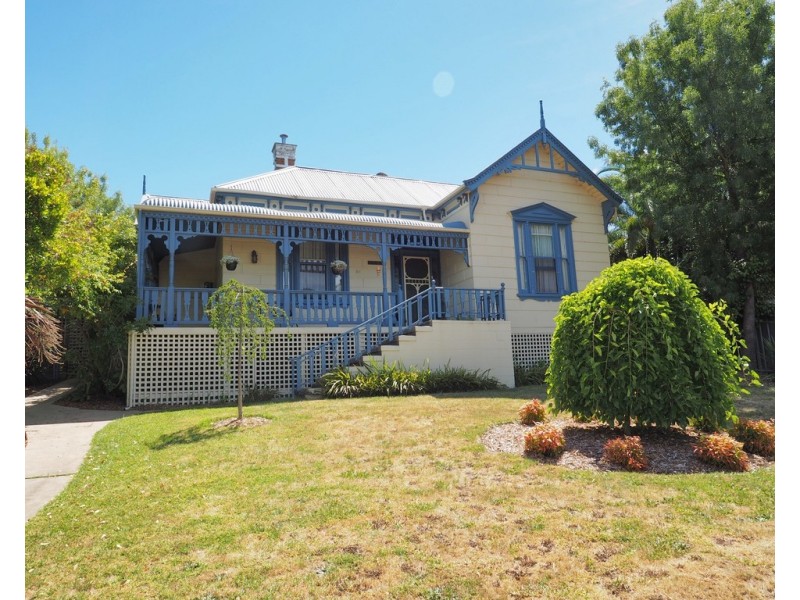 35 Lambert Street, Ararat VIC 3377
