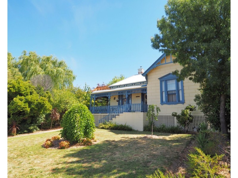 35 Lambert Street, Ararat VIC 3377