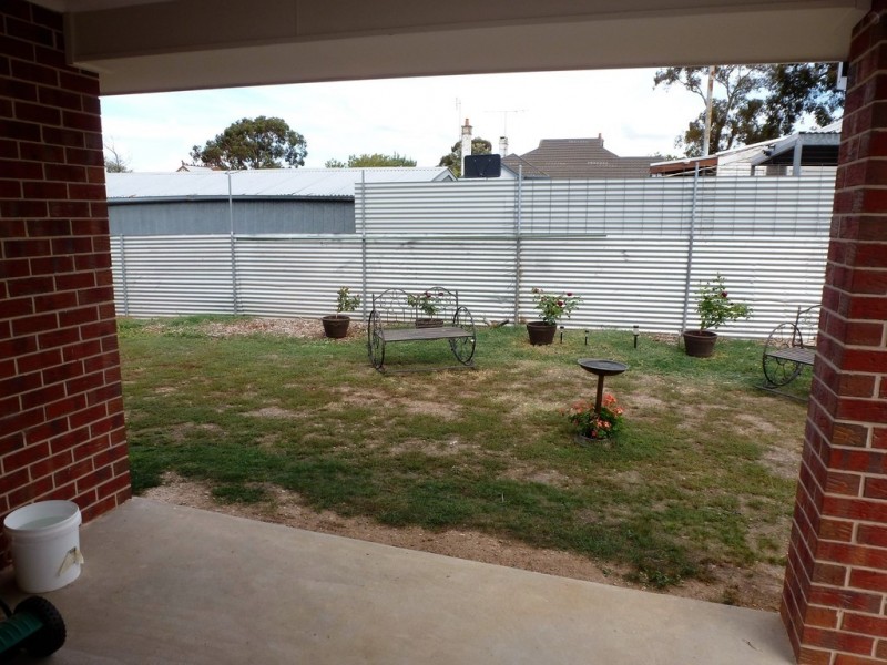 2 Flattely Street, Ararat VIC 3377