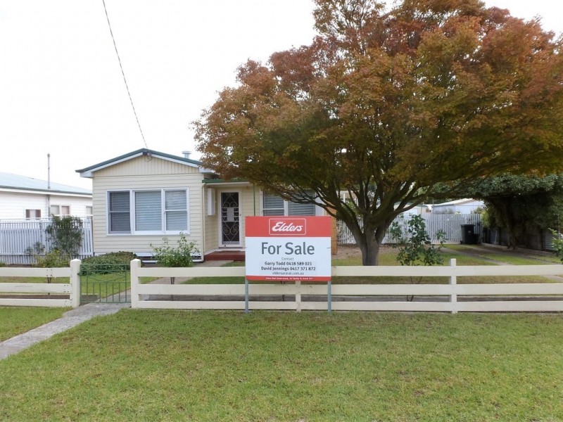 2072 Glenelg Highway, Lake Bolac VIC 3351