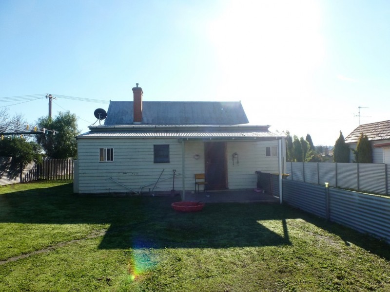 42 McLellan Street, Ararat VIC 3377