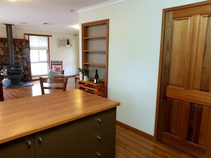 8 Dalton Street, Avoca VIC 3467