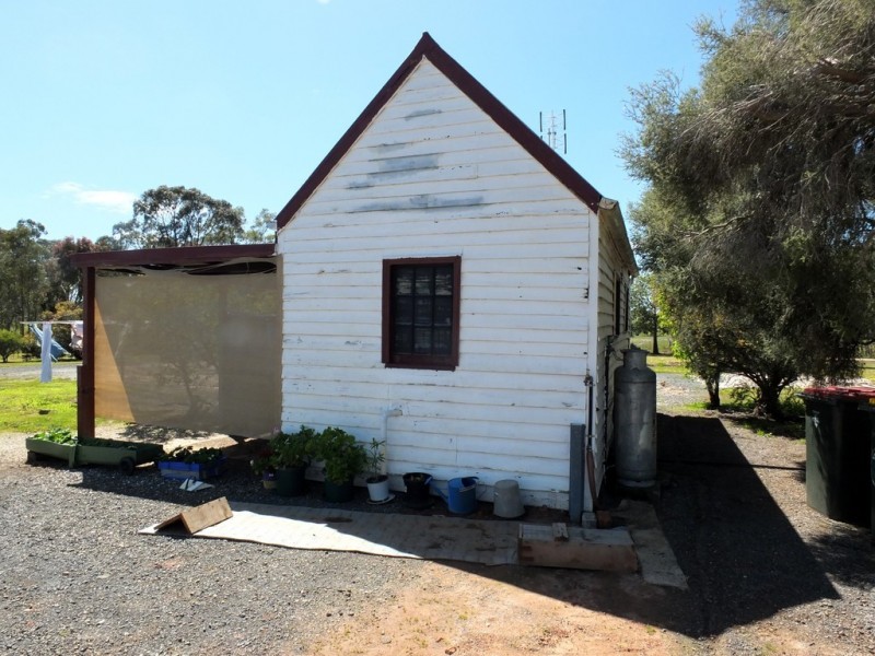 13 Pimms Road, Redbank VIC 3477