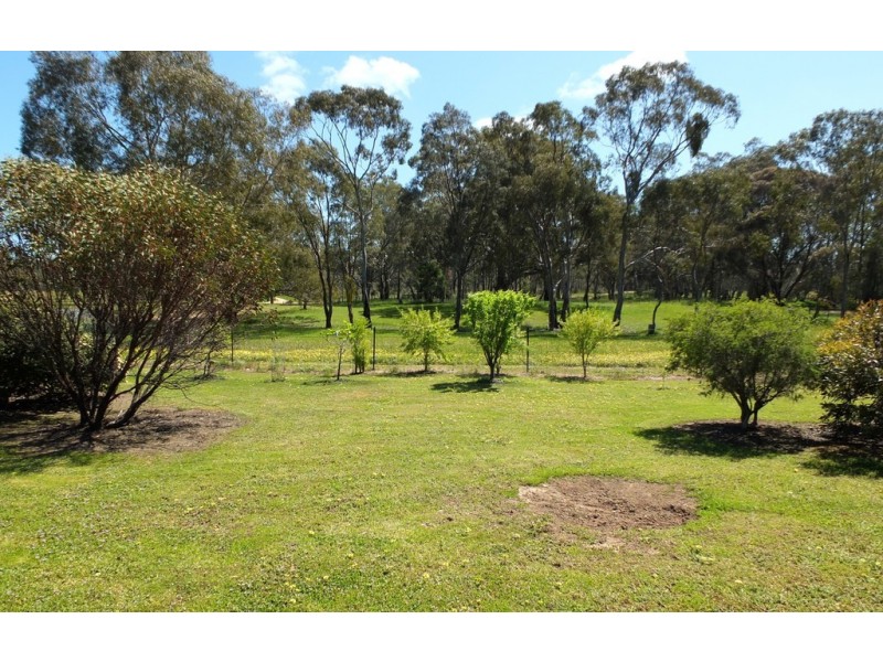 13 Pimms Road, Redbank VIC 3477