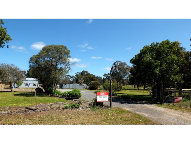 13 Pimms Road, Redbank VIC 3477