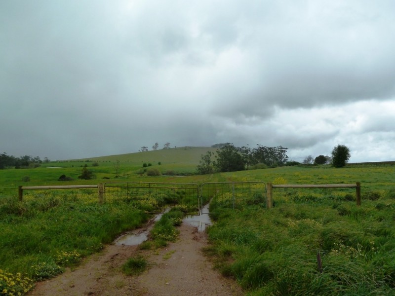 - Bungaree-Ballarat Road, Clarkes Hill VIC 3352