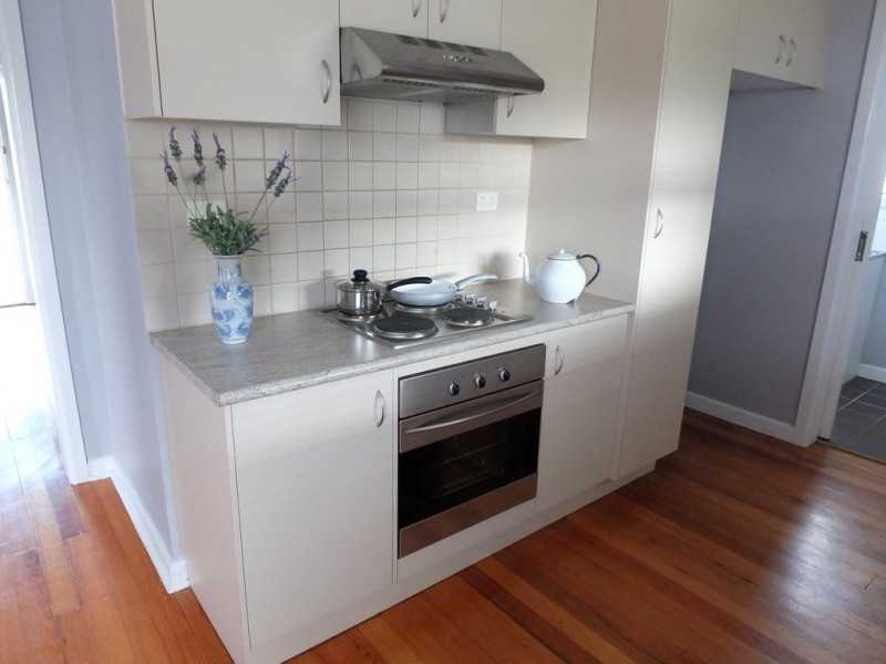 37 Faraday Street, Avoca VIC 3467