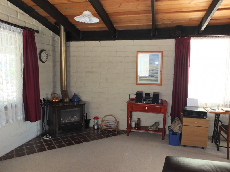 6 High Street, Navarre VIC 3384