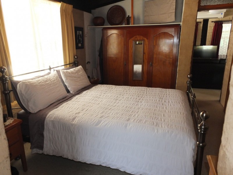 6 High Street, Navarre VIC 3384