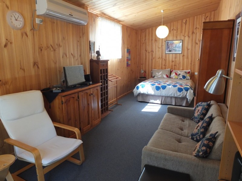 6 High Street, Navarre VIC 3384