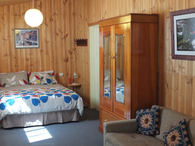 6 High Street, Navarre VIC 3384