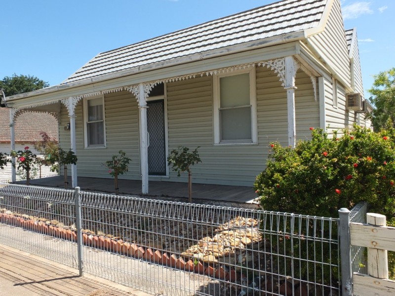 131 High Street, Avoca VIC 3467