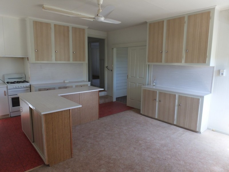 131 High Street, Avoca VIC 3467