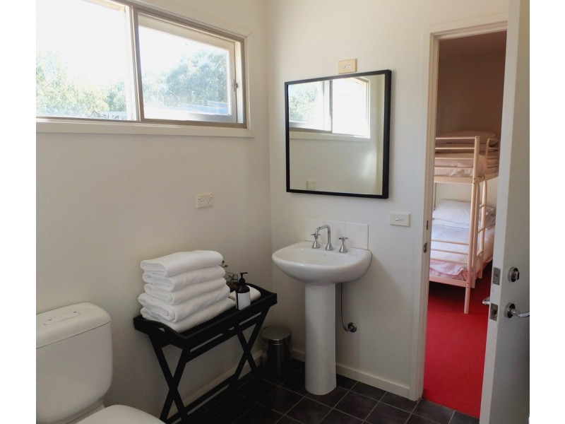 239 McAdams Lane, Moonambel VIC 3478