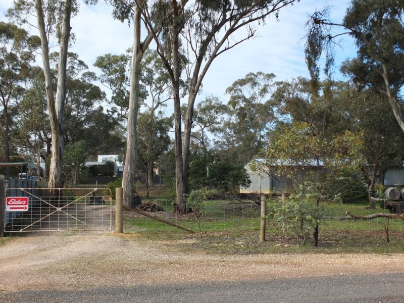 CA3/40 High St, Avoca VIC 3467