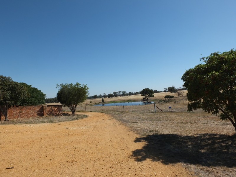 3764 Maryborough-St Arnaud Rd, Moyreisk VIC 3477