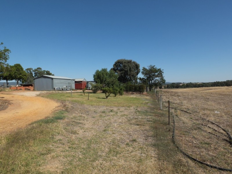3764 Maryborough-St Arnaud Rd, Moyreisk VIC 3477