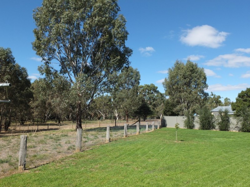 10 Faraday St, Avoca VIC 3467