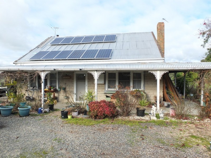 1643 Pyrenees Highway, Amphitheatre VIC 3468