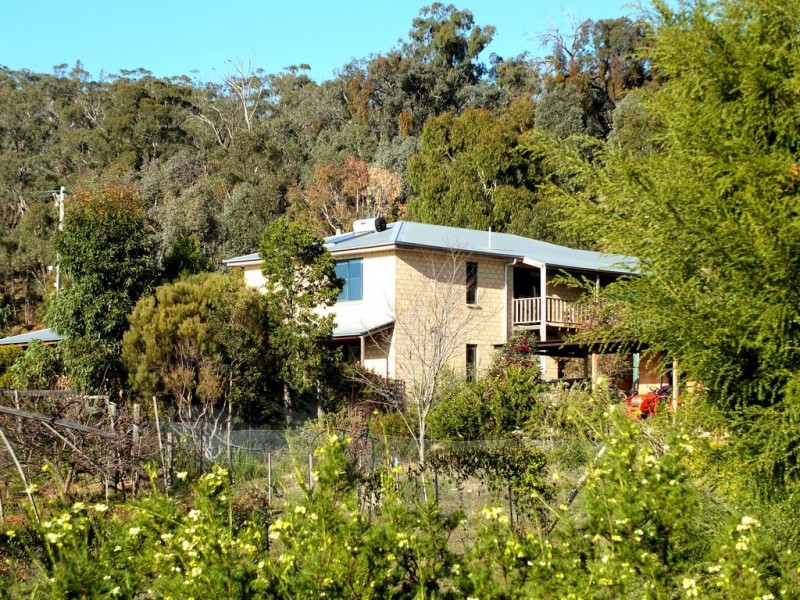 42 Wild Grape Road, Redbank VIC 3477